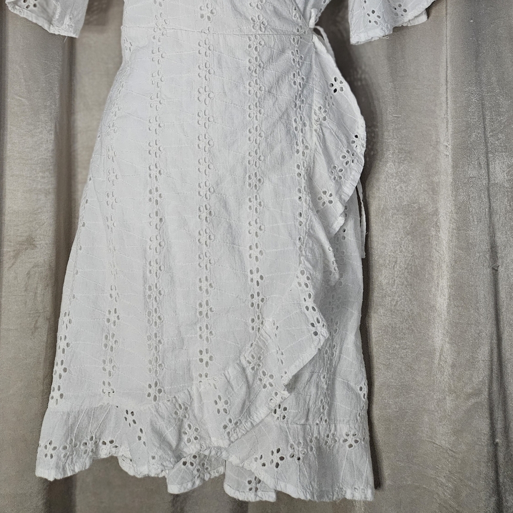 NWOT Japna white eyelet lace wrap dress Womens Medium - Picture 9 of 10